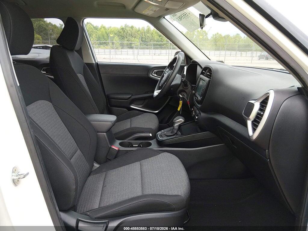 KNDJ23AU6M7743647 2021 KIA SOUL photo no. 5