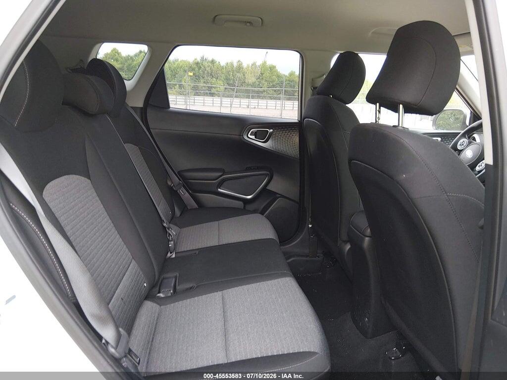 KNDJ23AU6M7743647 2021 KIA SOUL photo no. 8