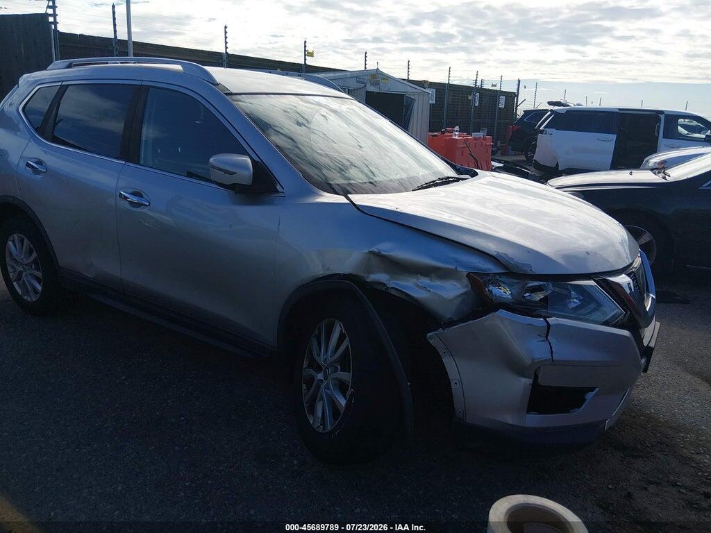 KNMAT2MT9HP601860 2017 NISSAN ROGUE photo no. 1