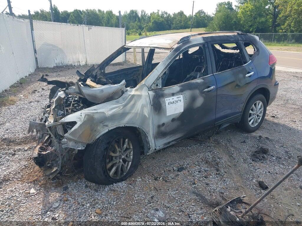 KNMAT2MT1HP501168 2017 NISSAN ROGUE photo no. 2