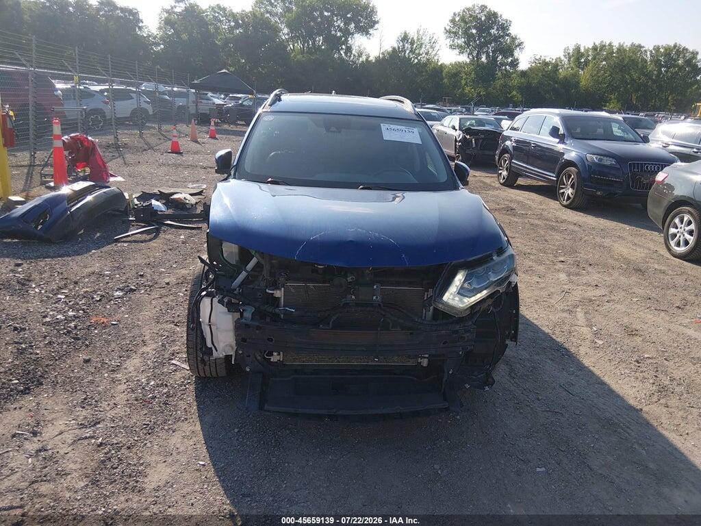 5N1AT2MV4HC817829 2017 NISSAN ROGUE photo no. 12