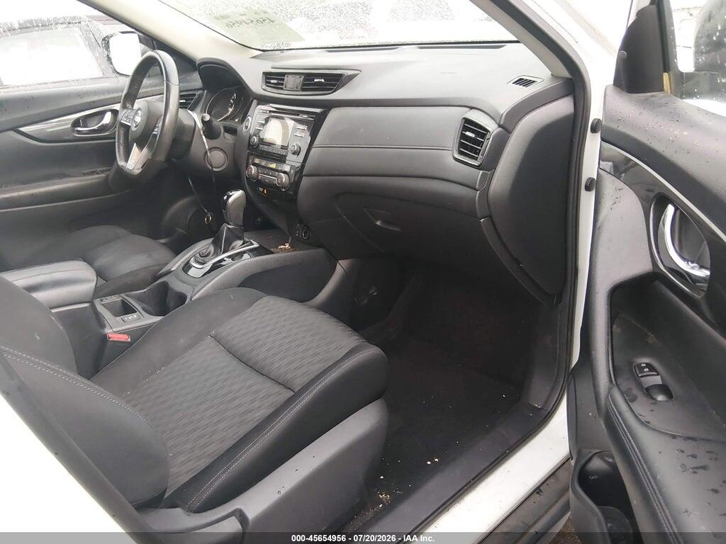 KNMAT2MT5HP596740 2017 NISSAN ROGUE photo no. 5