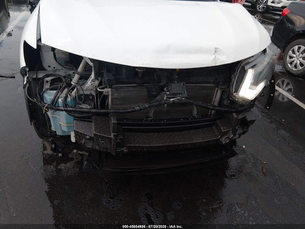 KNMAT2MT5HP596740 2017 NISSAN ROGUE photo no. 6