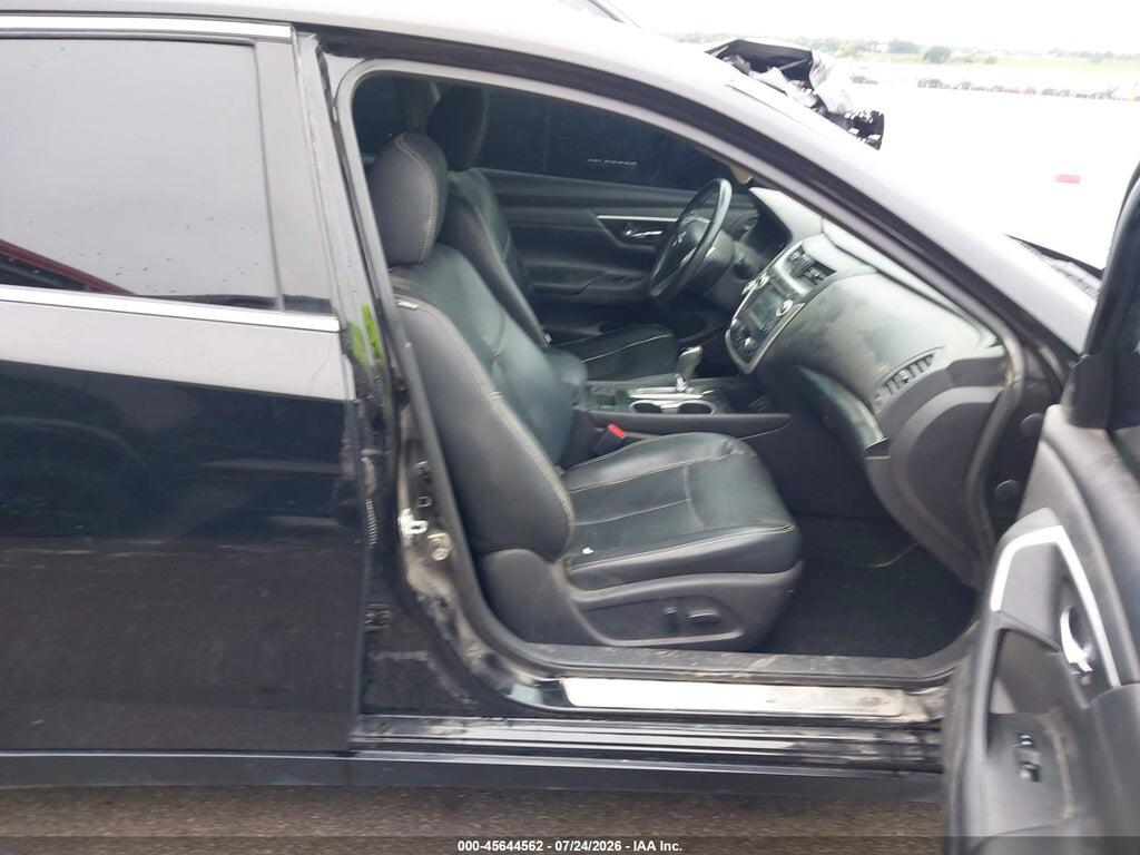 1N4AL3AP1GC130327 2016 NISSAN ALTIMA photo no. 5