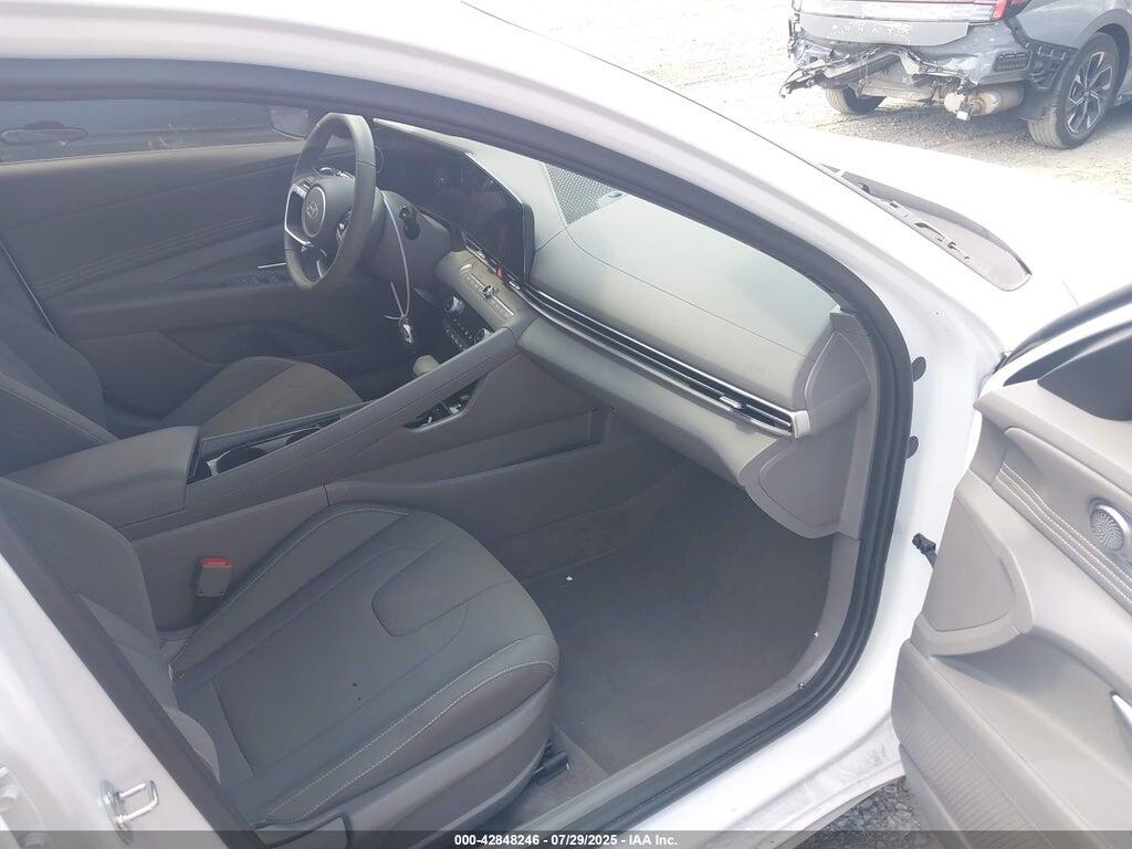 KMHLS4DG2RU665943 2024 HYUNDAI ELANTRA photo no. 5