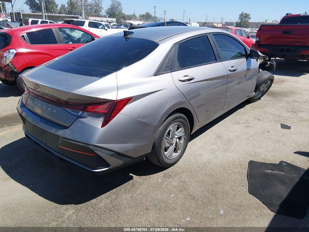 KMHLL4DG0RU693558 2024 HYUNDAI ELANTRA photo no. 4