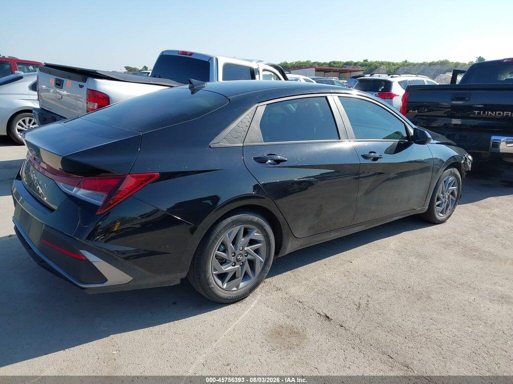 KMHLM4DGXRU697856 2024 HYUNDAI ELANTRA photo no. 4