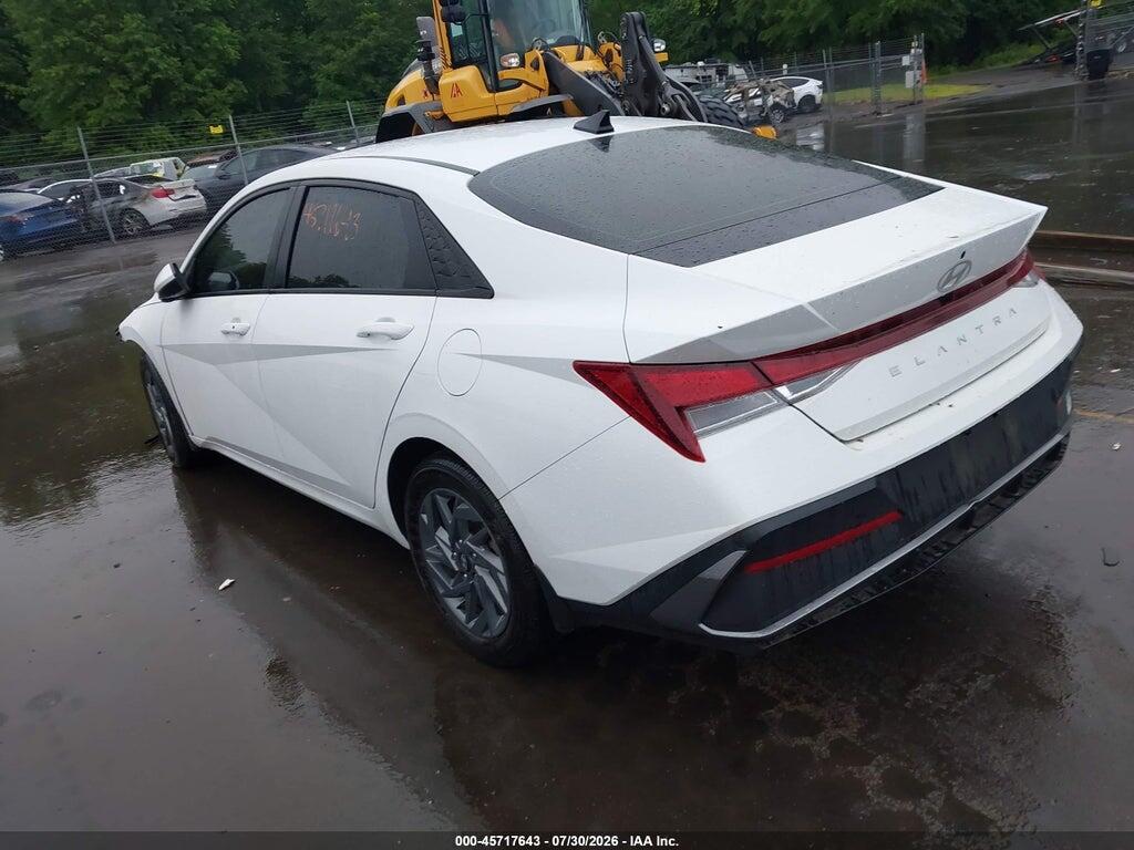 KMHLM4DG5RU683329 2024 HYUNDAI ELANTRA photo no. 3