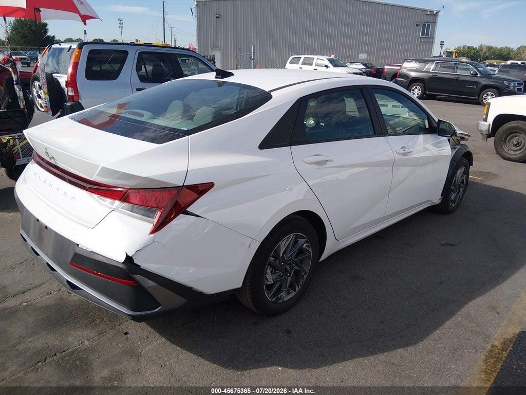 KMHLM4DG9RU683334 2024 HYUNDAI ELANTRA photo no. 4