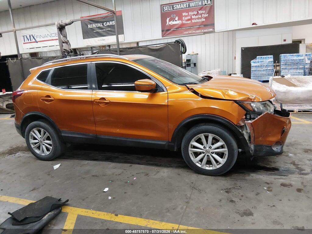 JN1BJ1CP8HW001753 2017 NISSAN ROGUE SPORT photo no. 12
