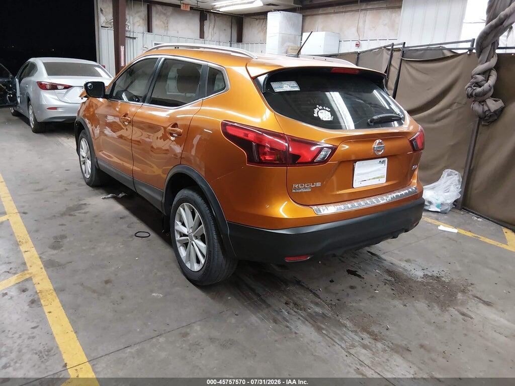 JN1BJ1CP8HW001753 2017 NISSAN ROGUE SPORT photo no. 3