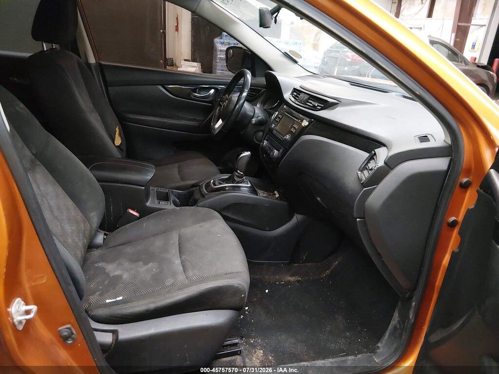 JN1BJ1CP8HW001753 2017 NISSAN ROGUE SPORT photo no. 5