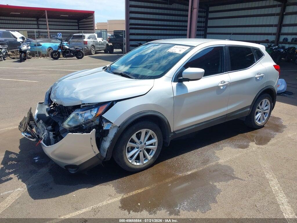 JN1BJ1CP9HW018061 2017 NISSAN ROGUE SPORT photo no. 2