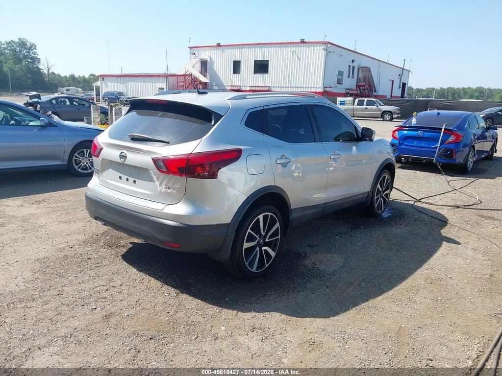 JN1BJ1CR1HW127342 2017 NISSAN ROGUE SPORT photo no. 4