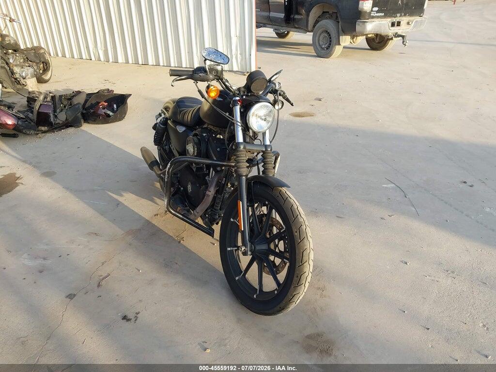 2022 HARLEY-DAVIDSON XL883 1HD4LE21XNB402453