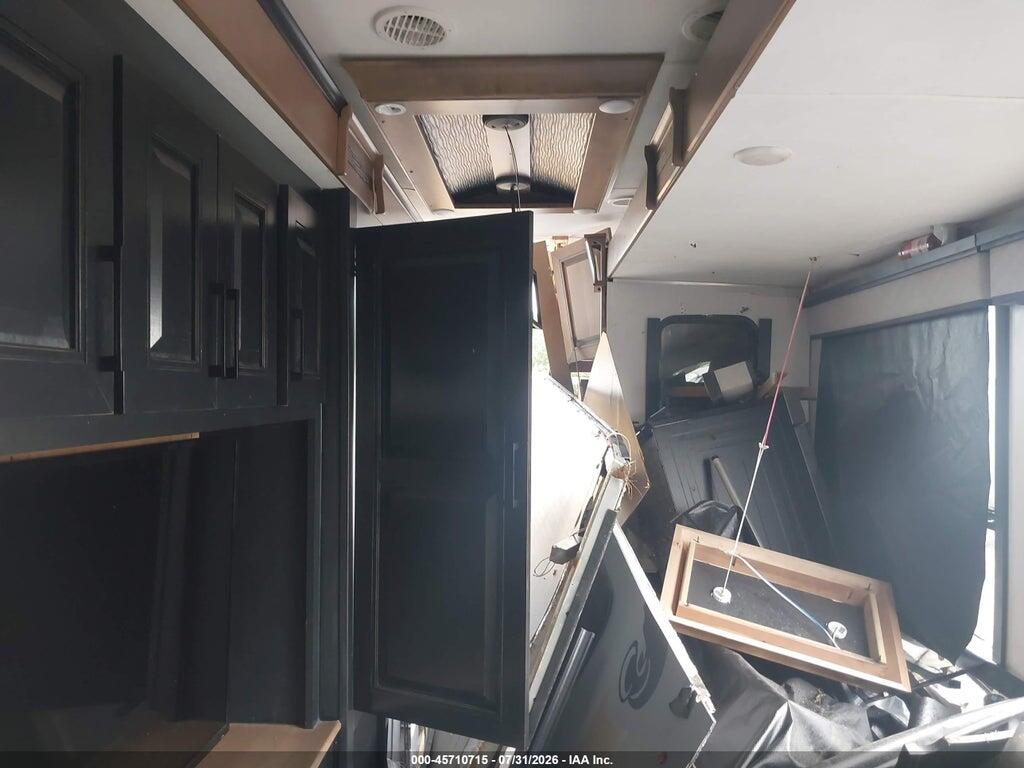 5SFBG3728ME475107 2022 HEARTLAND RV OTHER photo no. 5