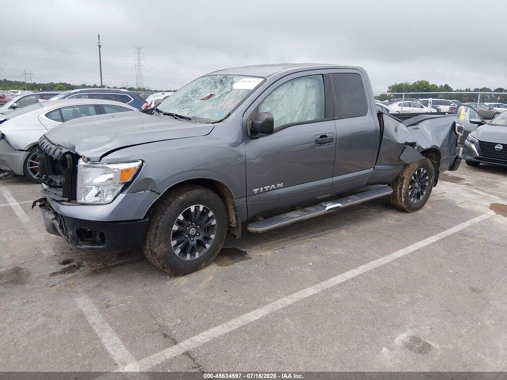 1N6AA1CJ0HN573424 2017 NISSAN TITAN photo no. 2