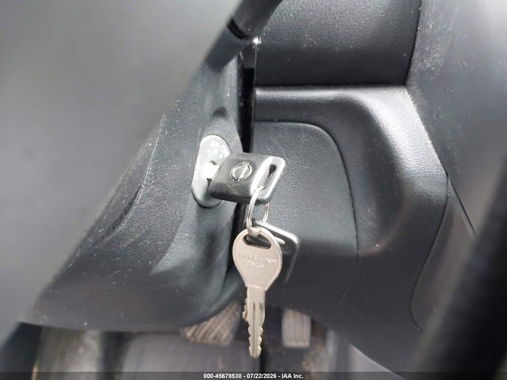 3N1CN7AP3HL842058 2017 NISSAN VERSA photo no. 11