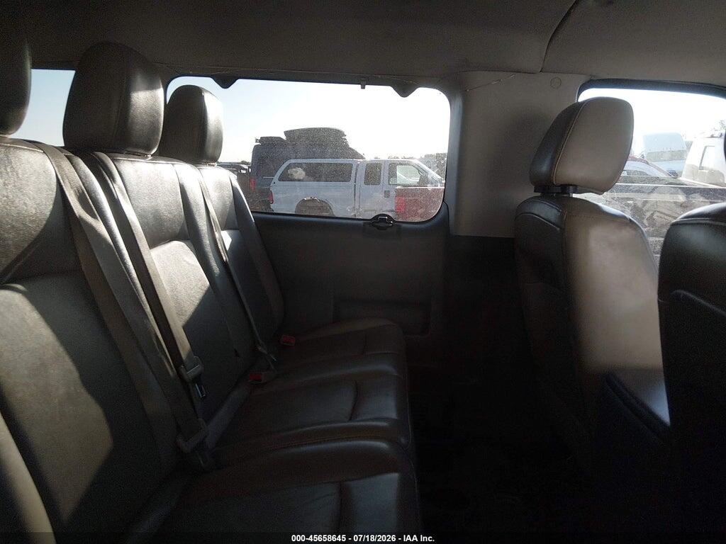 5BZAF0AA1GN854955 2016 NISSAN NV PASSENGER NV3500 HD photo no. 8