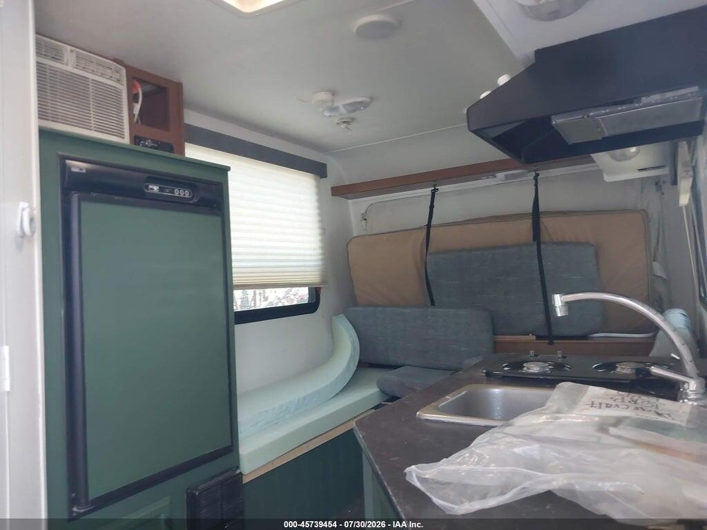 1SABSHAH0E2JP5148 2014 STARCRAFT LAUNCH TRAVEL TRAILER photo no. 8