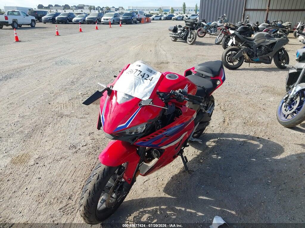 MLHPC7052S5102235 2025 HONDA CBR500 photo no. 2