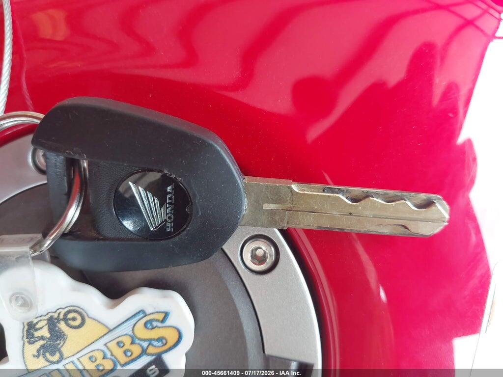MLHPC7050S5100483 2025 HONDA CBR500 photo no. 11