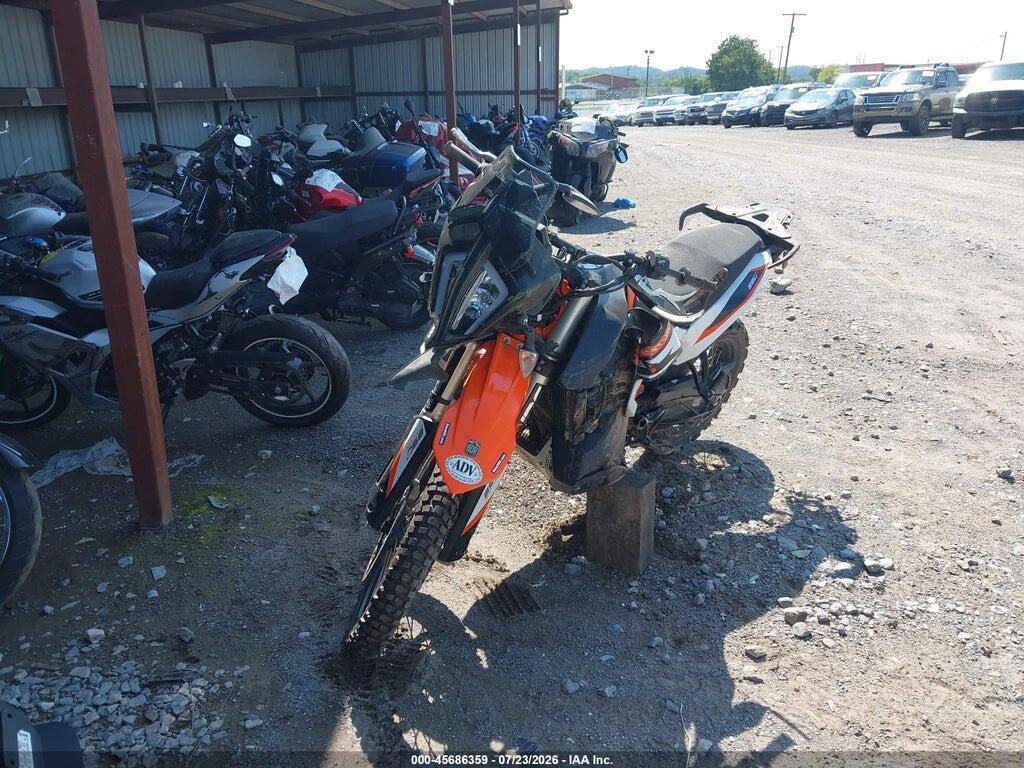 VBKTR6406MM814134 2021 KTM 890 photo no. 2