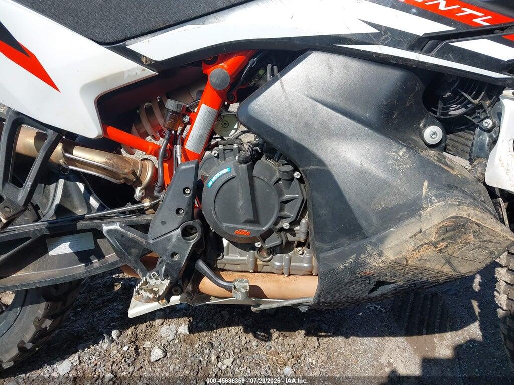 VBKTR6406MM814134 2021 KTM 890 photo no. 8