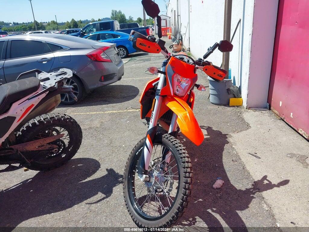 VBKLEV409MM709545 2021 KTM 690 photo no. 5