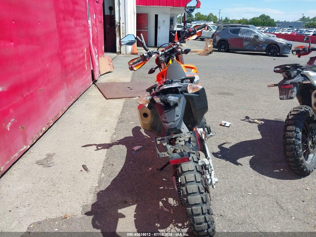 VBKLEV409MM709545 2021 KTM 690 photo no. 6