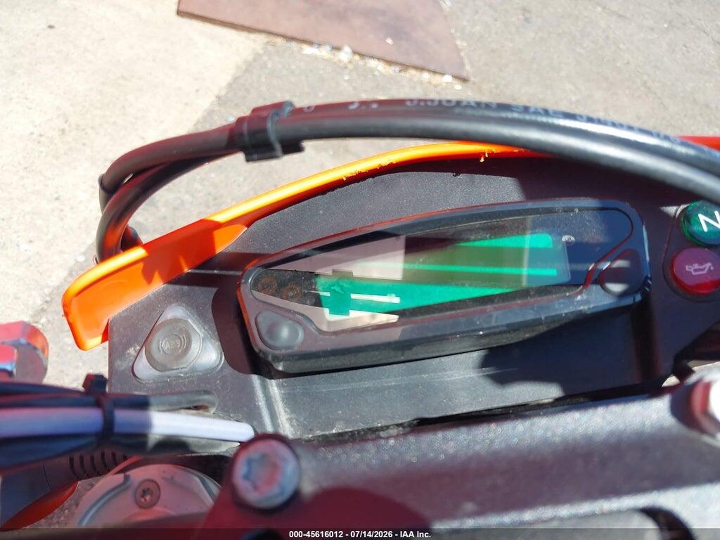 VBKLEV409MM709545 2021 KTM 690 photo no. 7