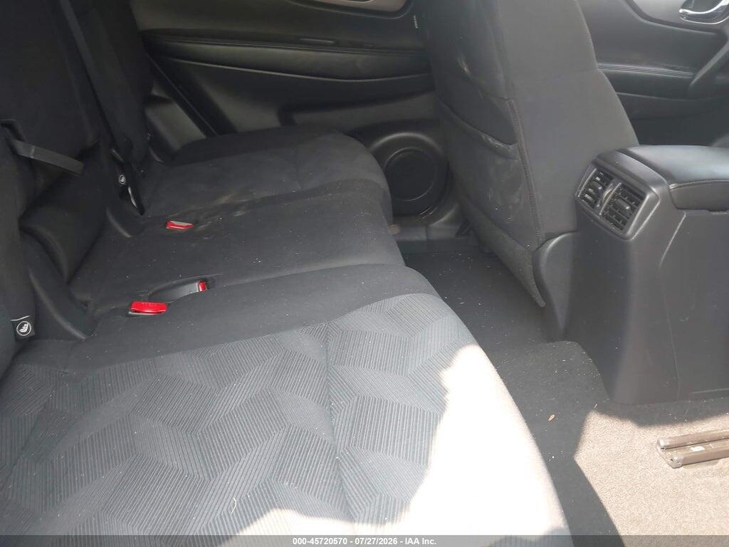 KNMAT2MT3GP620709 2016 NISSAN ROGUE photo no. 8