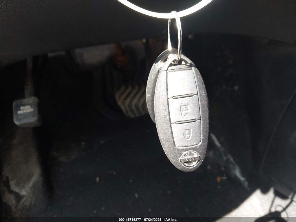 KNMAT2MV2GP668090 2016 NISSAN ROGUE photo no. 11
