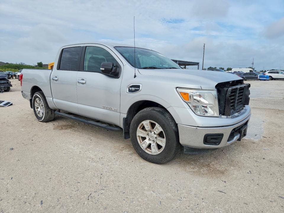 2017 NISSAN TITAN S — Фото 4 из 13