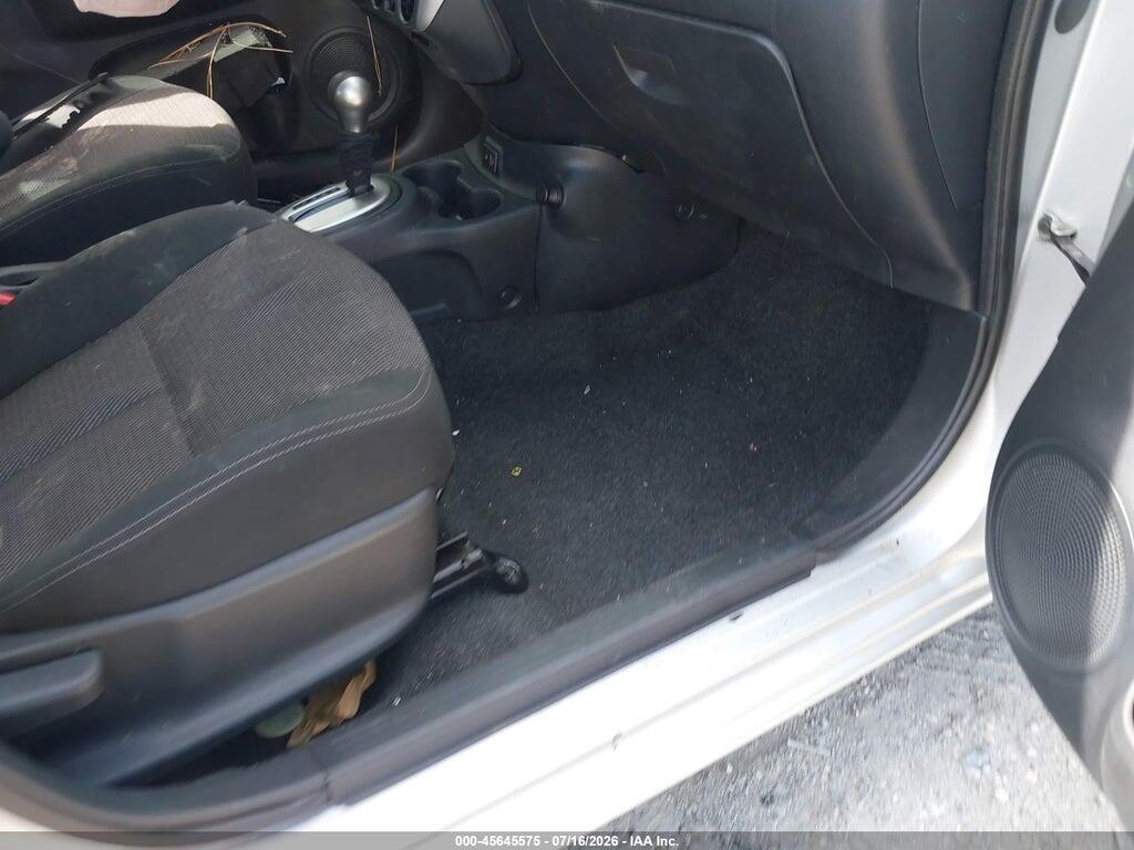 3N1CN7AP1HK467132 2017 NISSAN VERSA photo no. 5