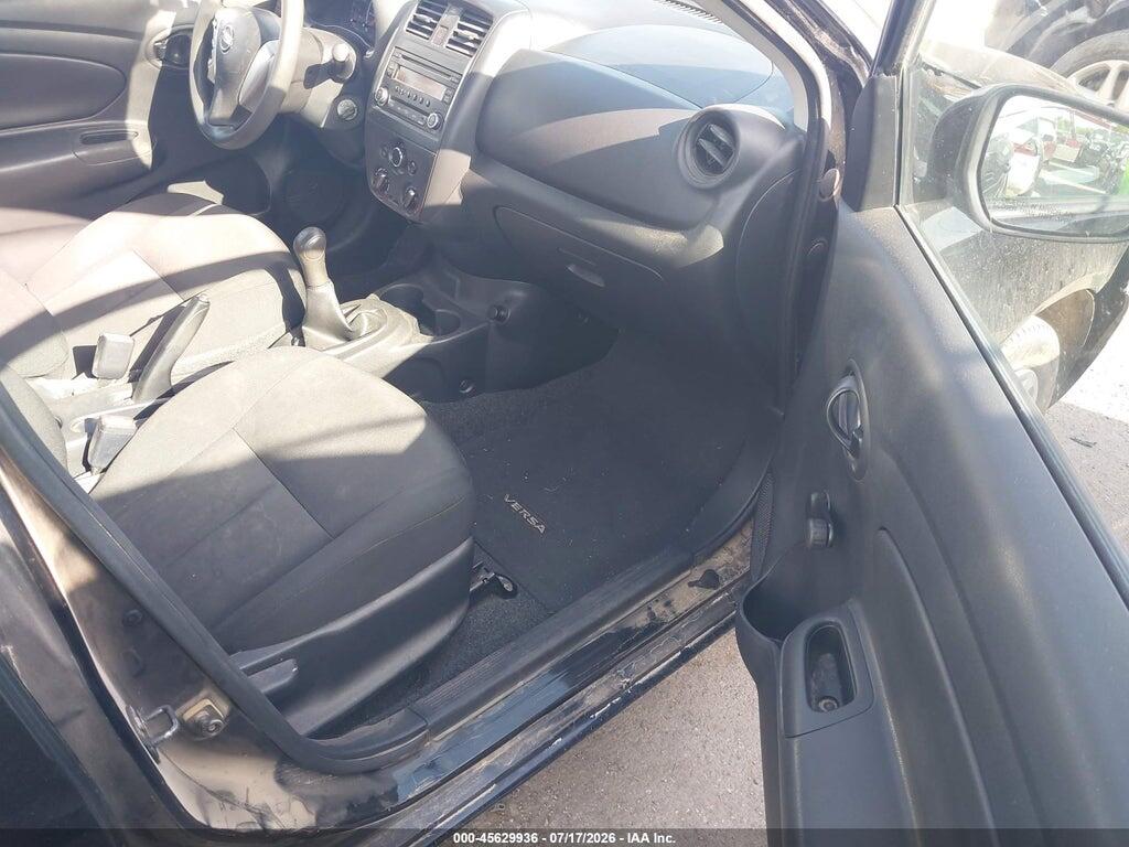 3N1CN7AP1HL827753 2017 NISSAN VERSA photo no. 5