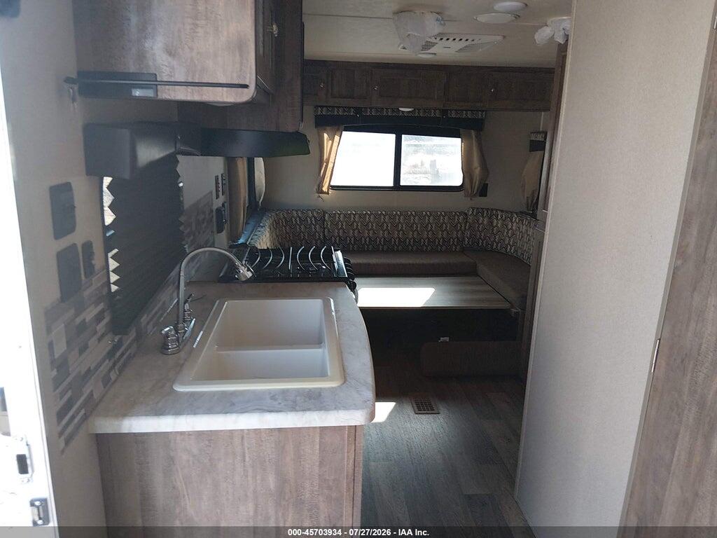 4X4TPUV22HP065262 2017 PALOMINO OTHER photo no. 10