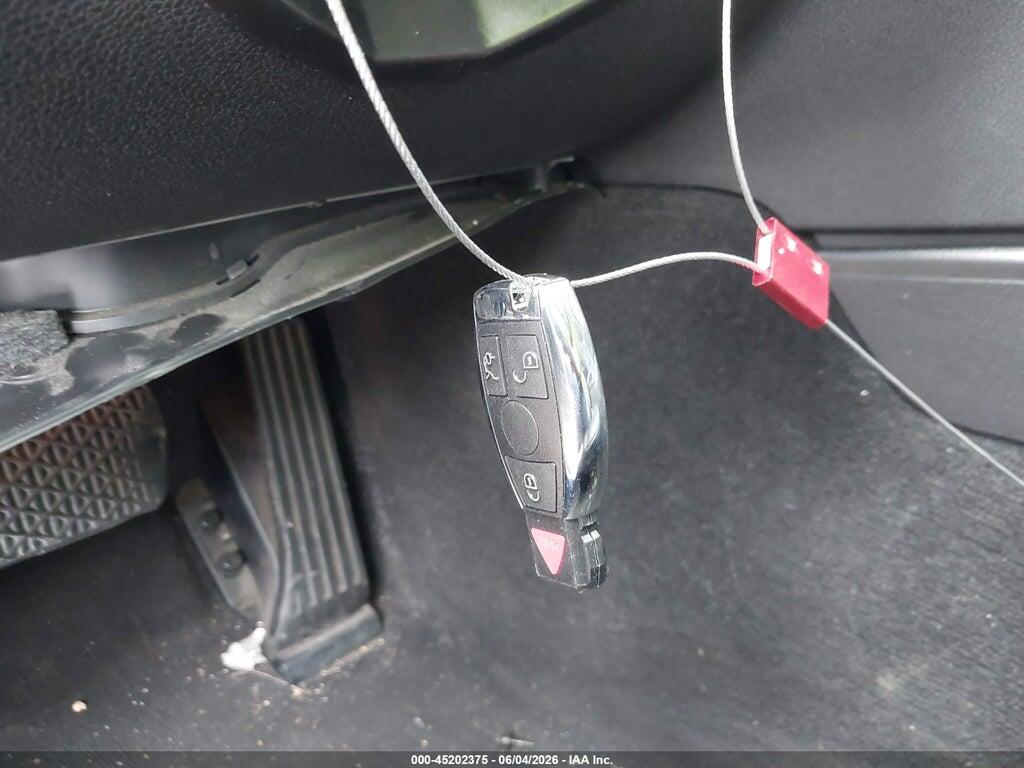 WDDGF5EB1BR158498 2011 MERCEDES-BENZ C 300 photo no. 11