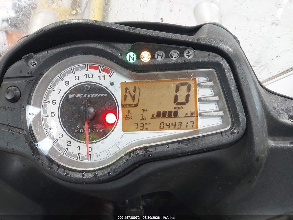 JS1VP56A8E2100142 2014 SUZUKI DL650 photo no. 7