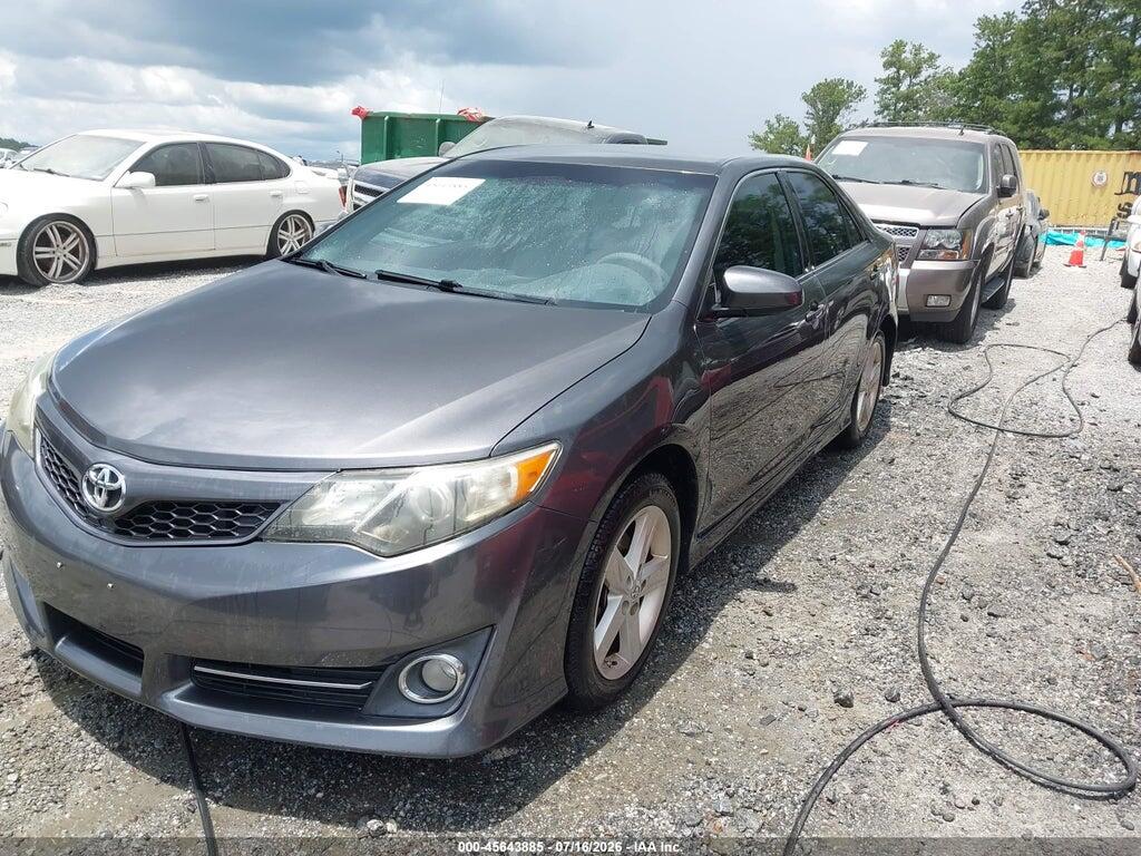 4T1BF1FK6EU367695 2014 TOYOTA CAMRY photo no. 2