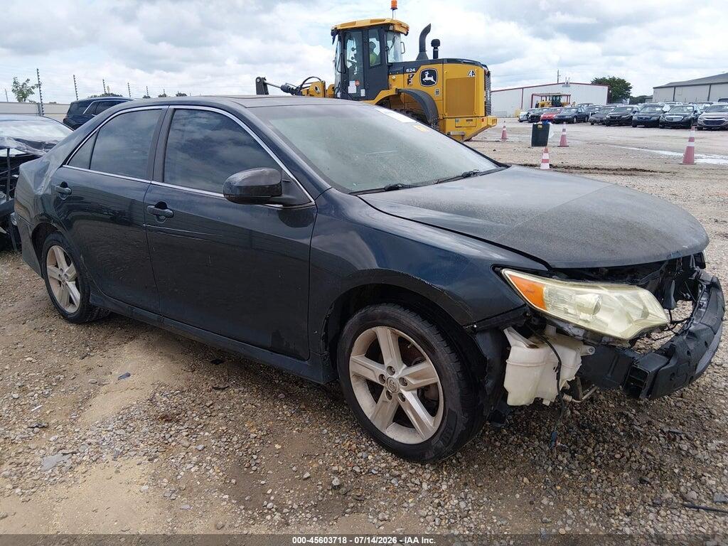 4T1BF1FK6EU858820 2014 TOYOTA CAMRY photo no. 1