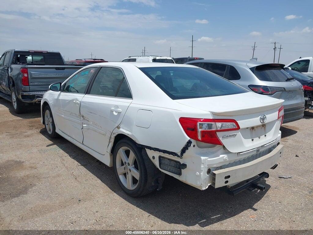 4T1BF1FK1EU470667 2014 TOYOTA CAMRY photo no. 3