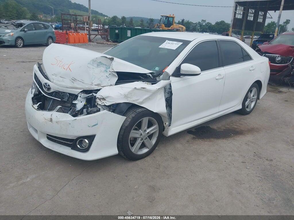 4T1BF1FK0EU466626 2014 TOYOTA CAMRY photo no. 2