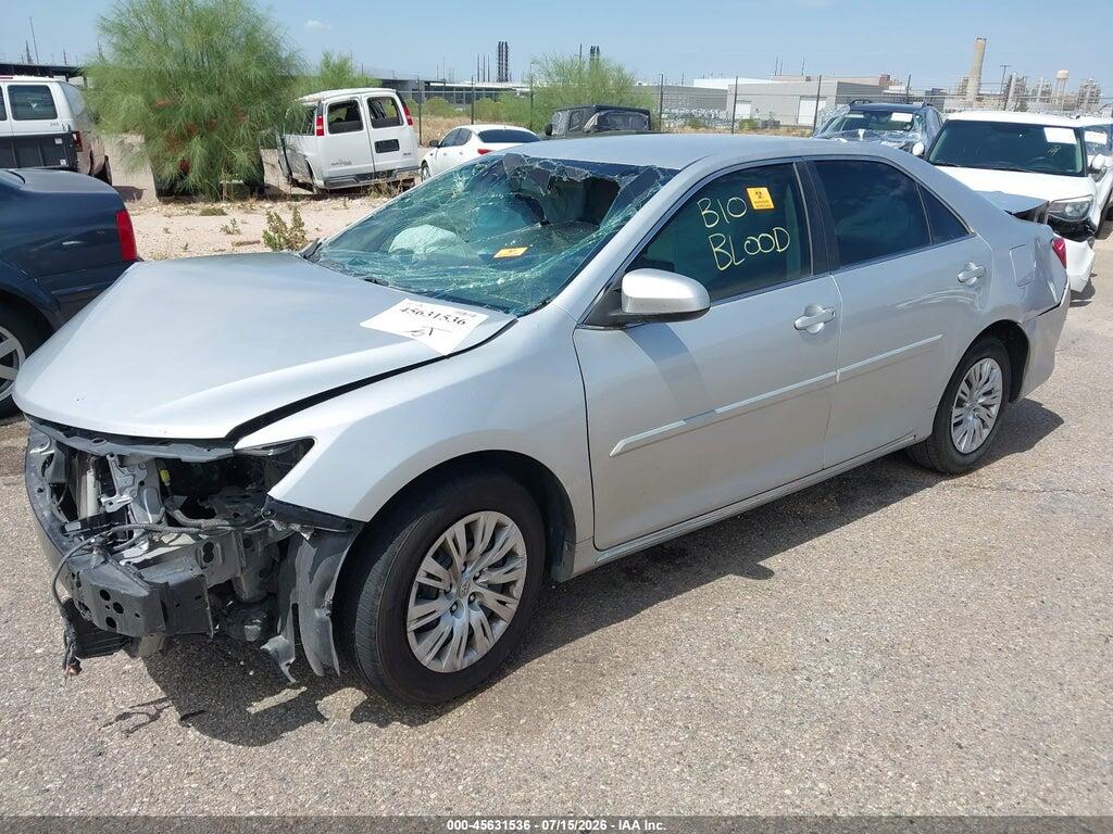 4T1BF1FK6EU403658 2014 TOYOTA CAMRY photo no. 2