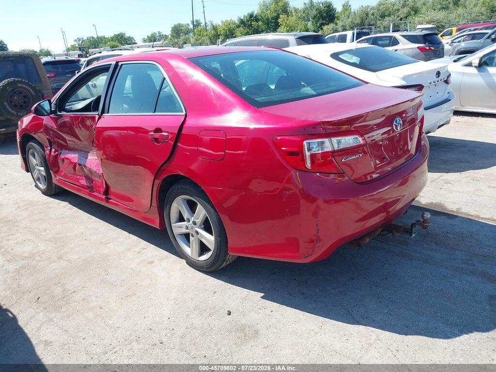 4T1BF1FK4EU828411 2014 TOYOTA CAMRY photo no. 3