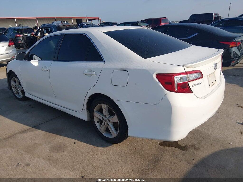 4T1BF1FK2EU738786 2014 TOYOTA CAMRY photo no. 3