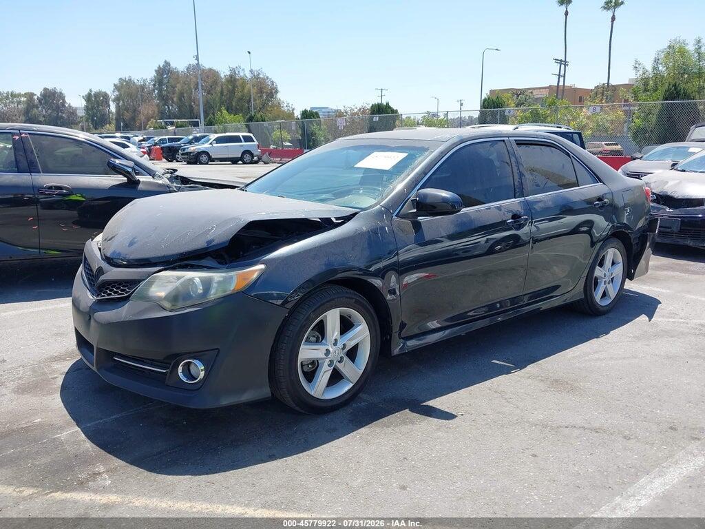 4T1BF1FK1EU312992 2014 TOYOTA CAMRY photo no. 2