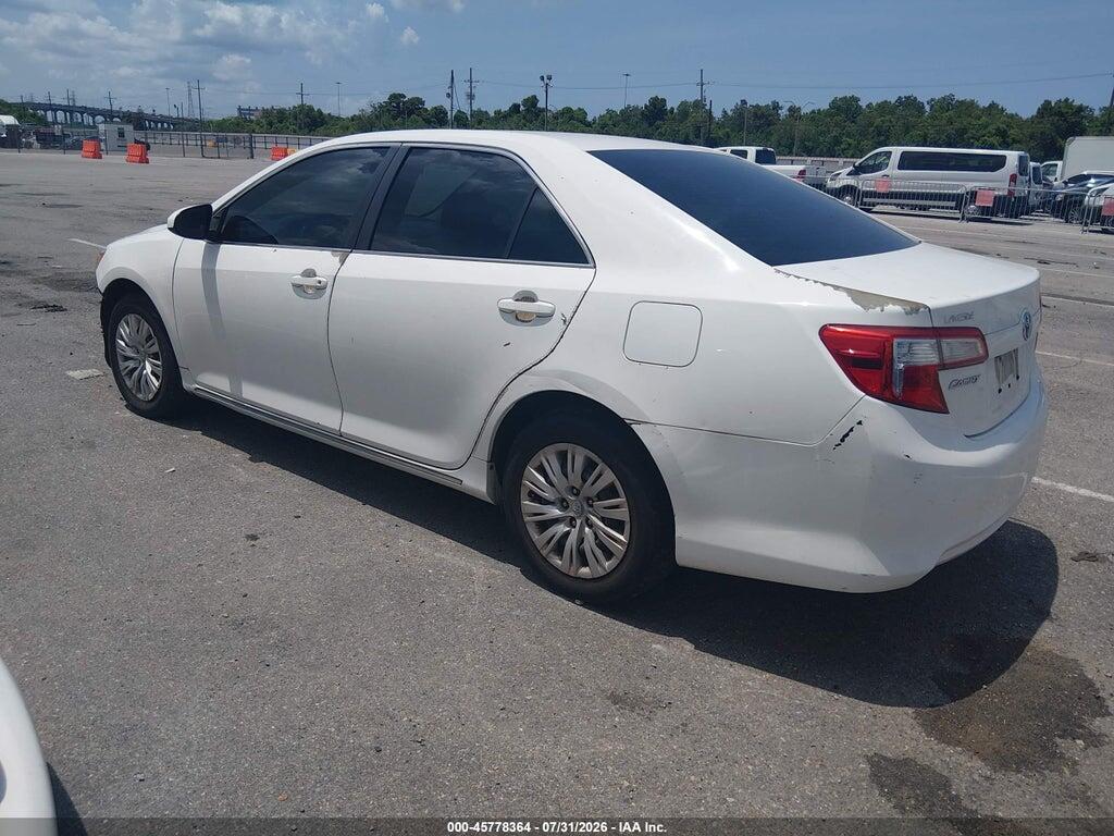 4T4BF1FK3ER410377 2014 TOYOTA CAMRY photo no. 3