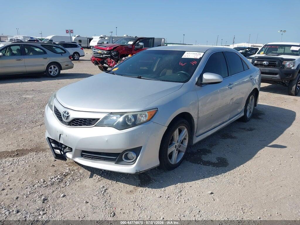 4T1BF1FK9EU345867 2014 TOYOTA CAMRY photo no. 2