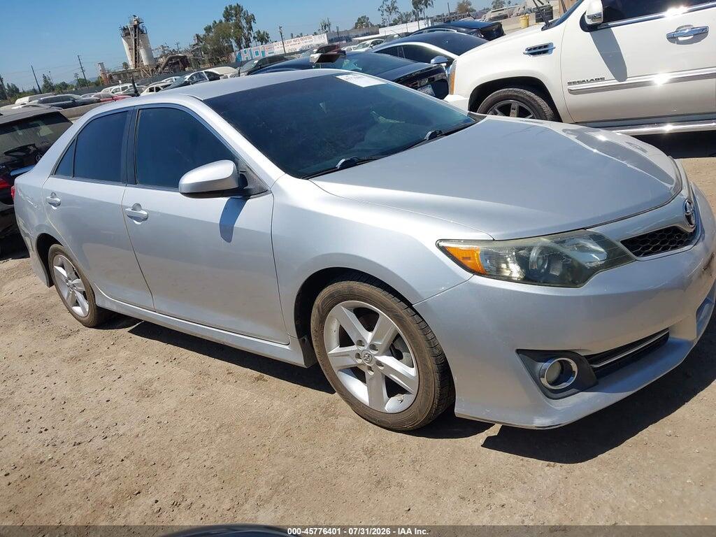 4T1BF1FK3EU759646 2014 TOYOTA CAMRY photo no. 1